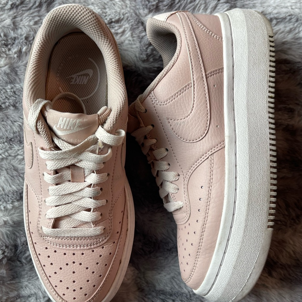 Nike Women's Court Vision Alta